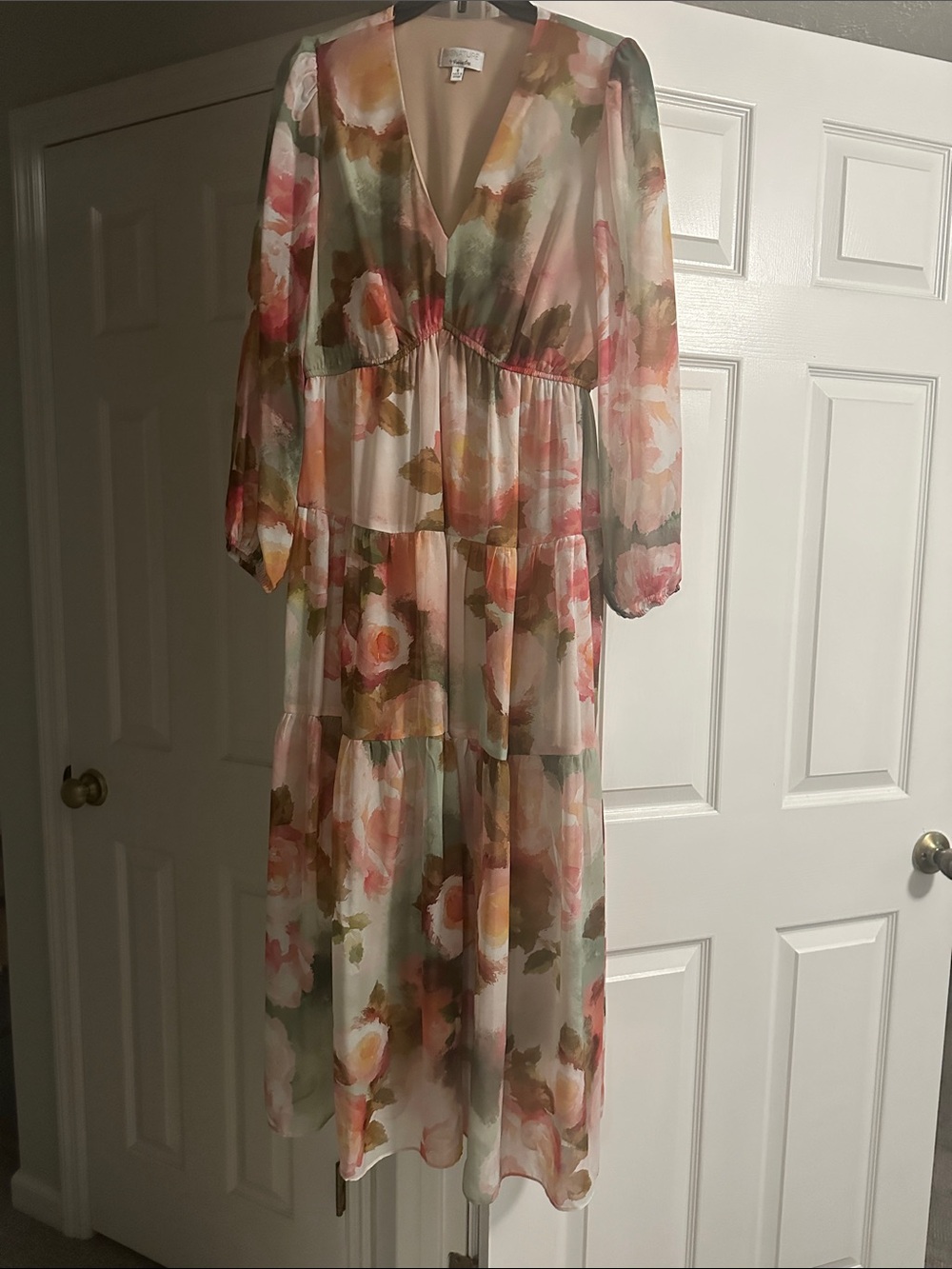 Signature Robbie Bee Pastel Floral V-Neck Tiered Maxi Dress